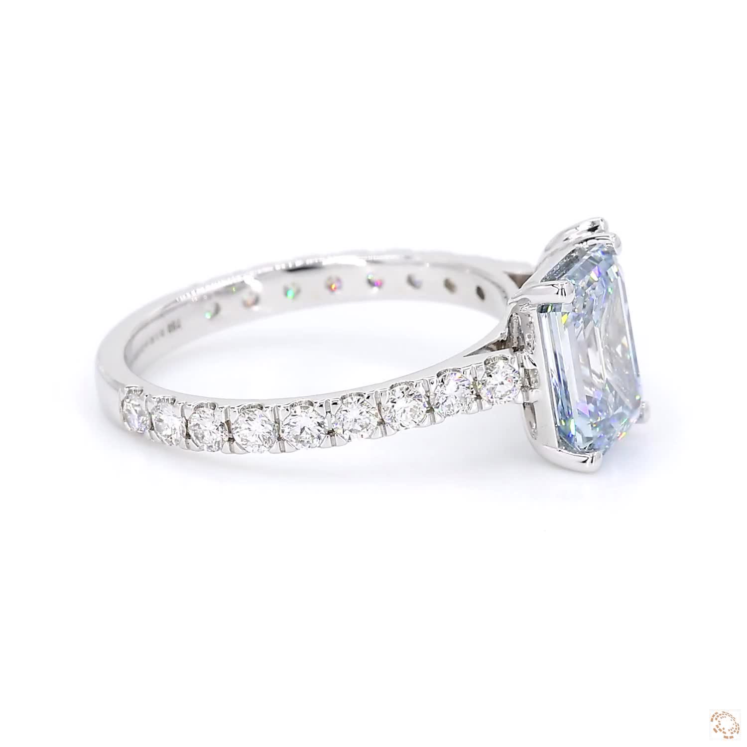 Toi et Moi Lab Blue and White Diamond Cocktail Ring