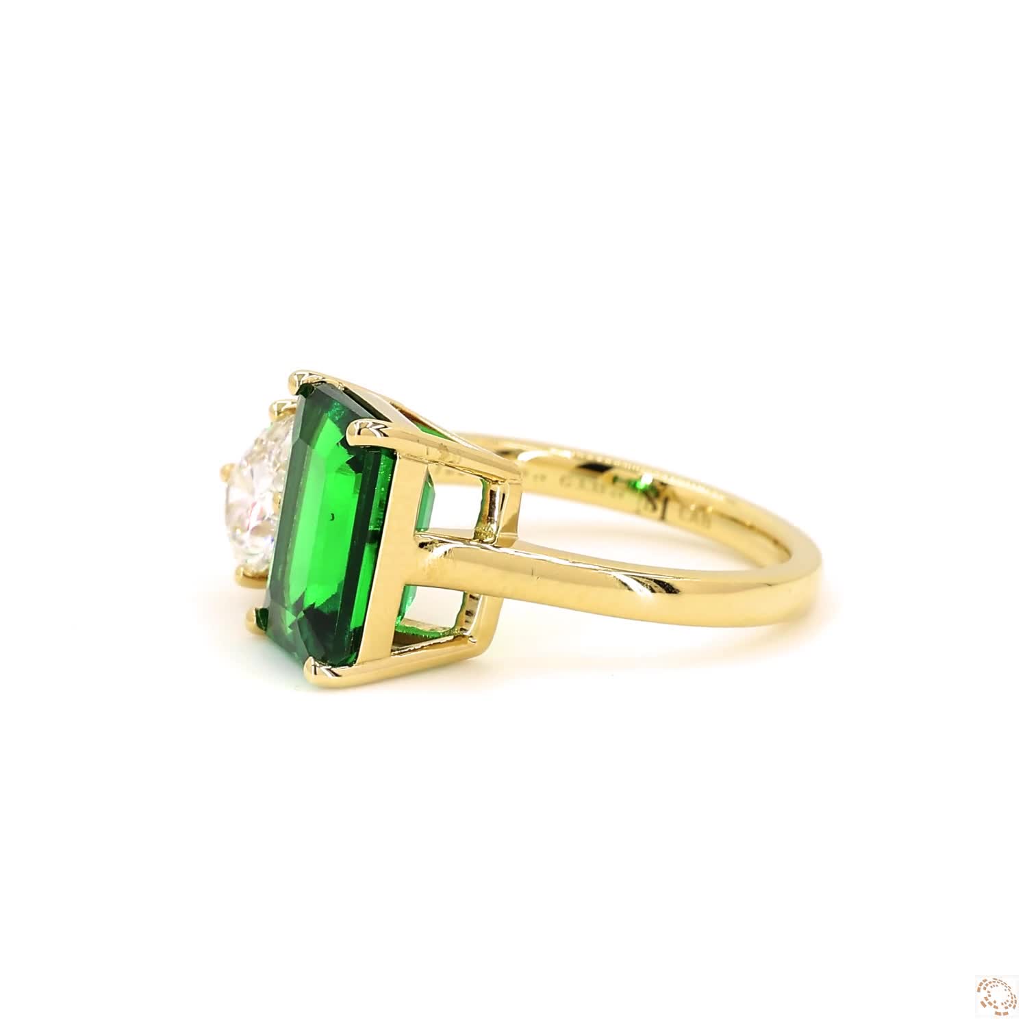 Toi et Moi Green Emerald and Pear Diamond Cocktail Ring