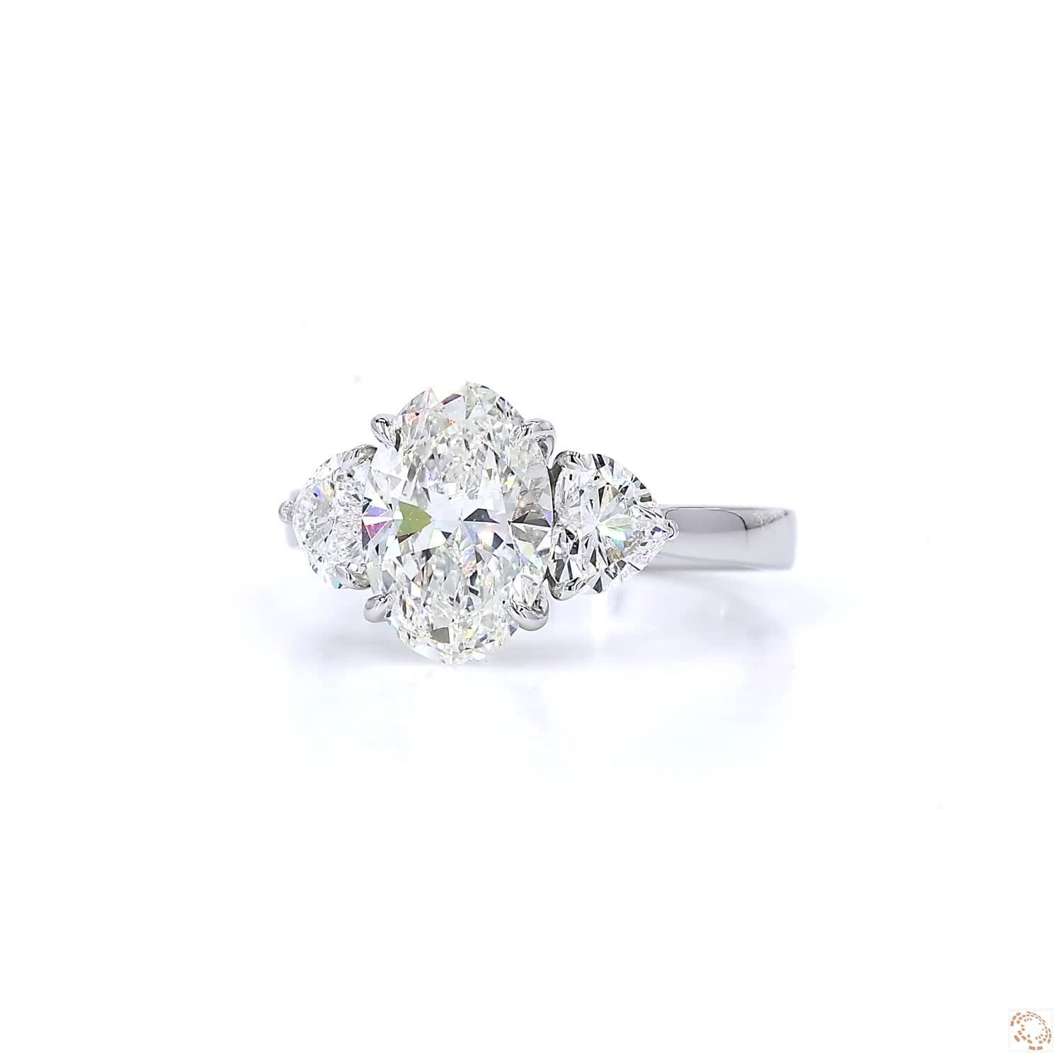 Oval & Heart Shape Diamond Ring (2ct main diamond)