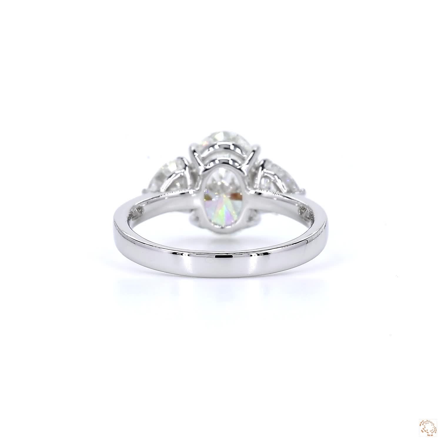 Oval & Heart Shape Diamond Ring (2ct main diamond)