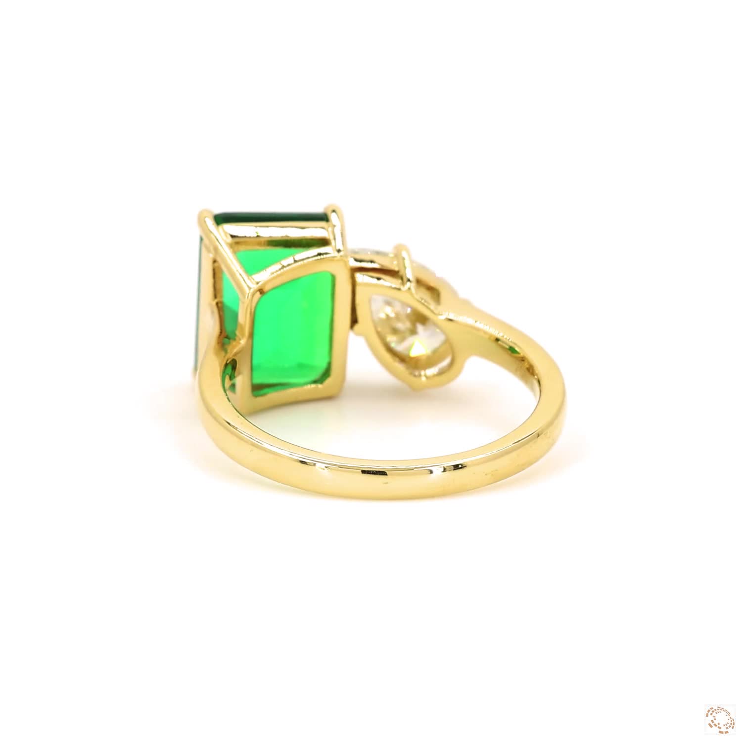 Toi et Moi Green Emerald and Pear Diamond Cocktail Ring