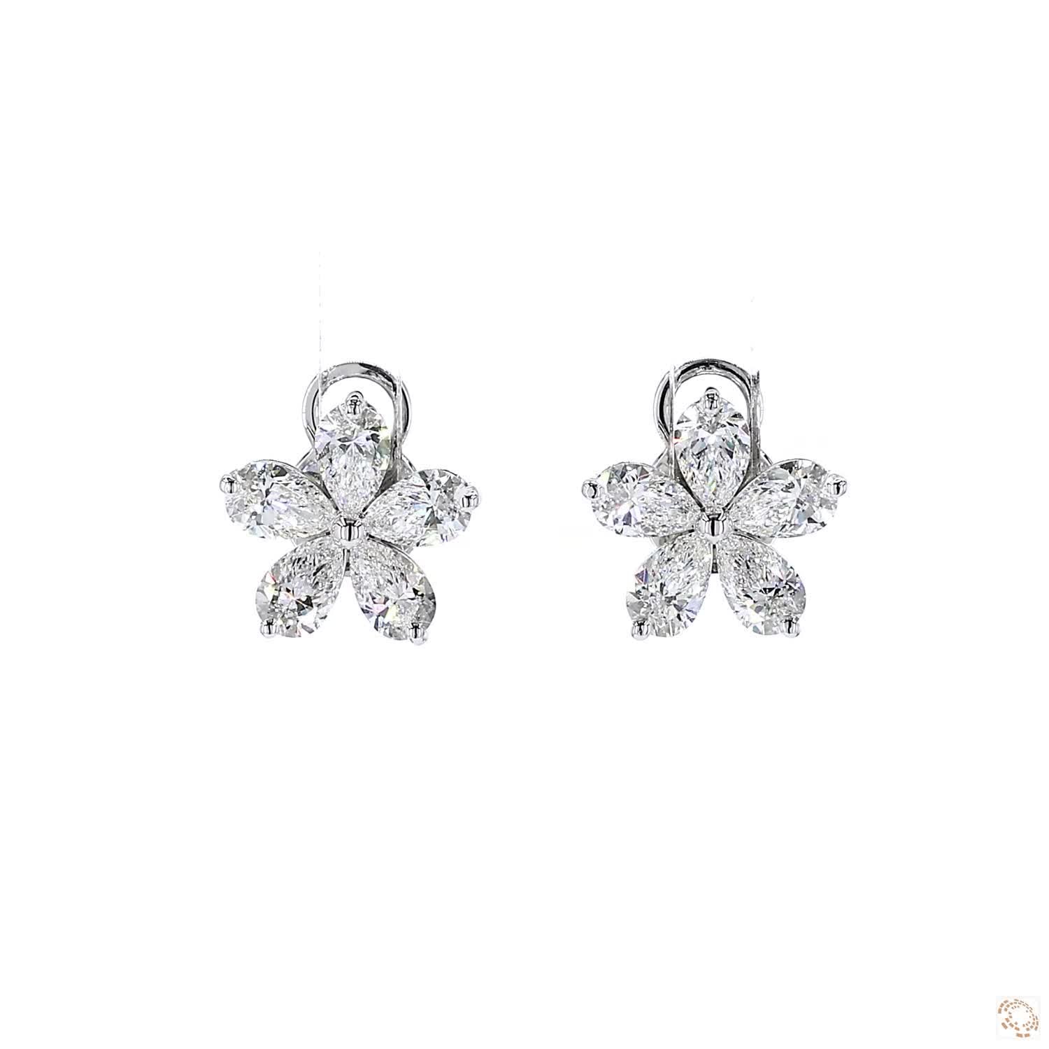 Lab-Grown Diamond Flower Stud Earrings