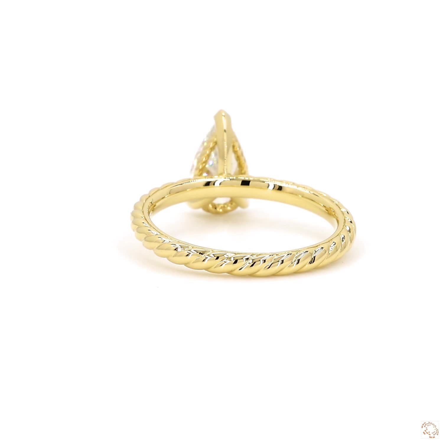 Pear Diamond Twist Solitaire Engagement Ring (VS2 E)